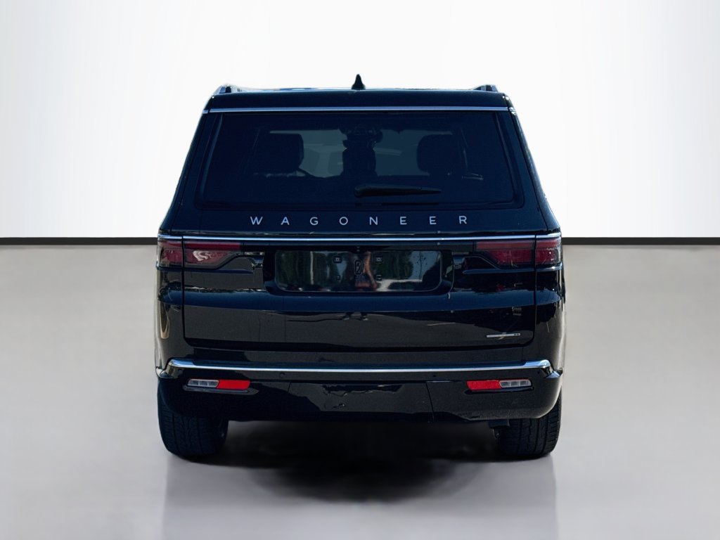 Used 2024 Jeep Wagoneer Series II RWD image 6