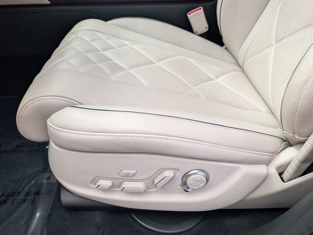 Used 2025 Genesis GV80 3.5T Prestige image 22