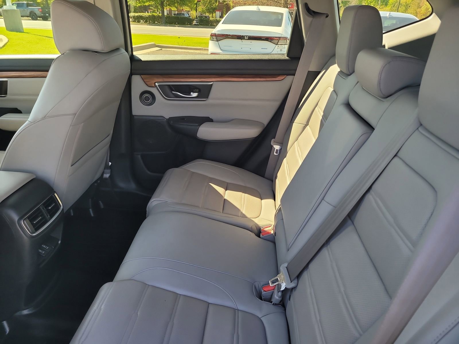 Used 2020 Honda CR-V Touring image 23
