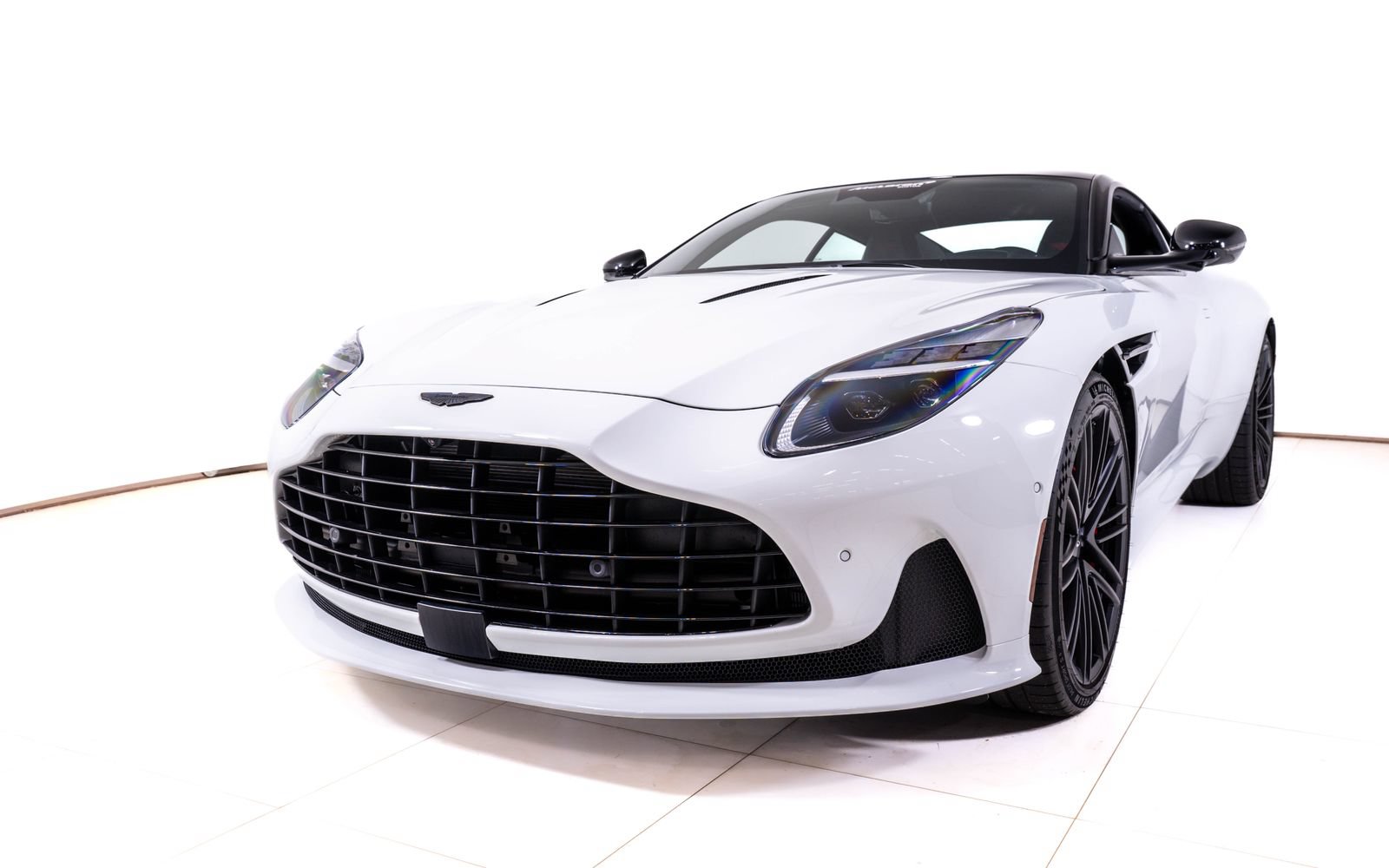 Used 2025 Aston Martin DB12 Coupe RWD image 9