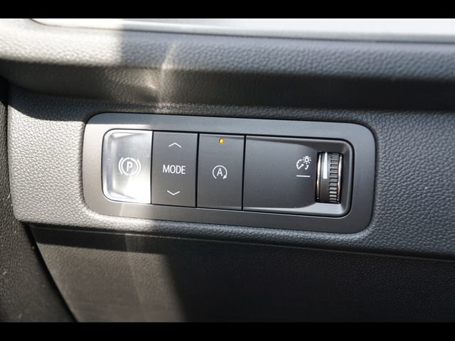 New 2026 Chevrolet Traverse LT FWD image 17