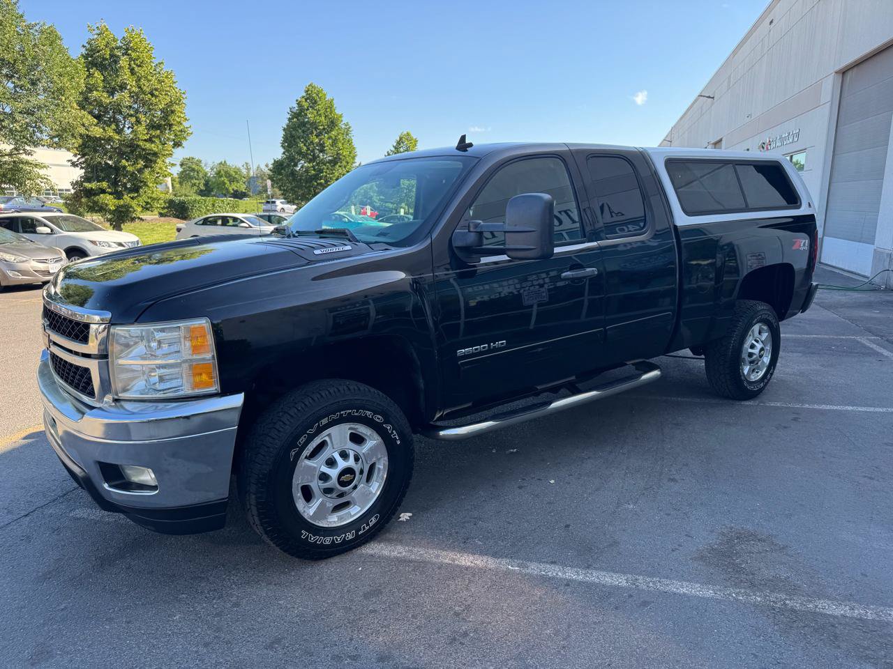 Used 2011 Chevrolet Silverado 2500 LT w/ Interior Plus Package AWD/4WD image 8