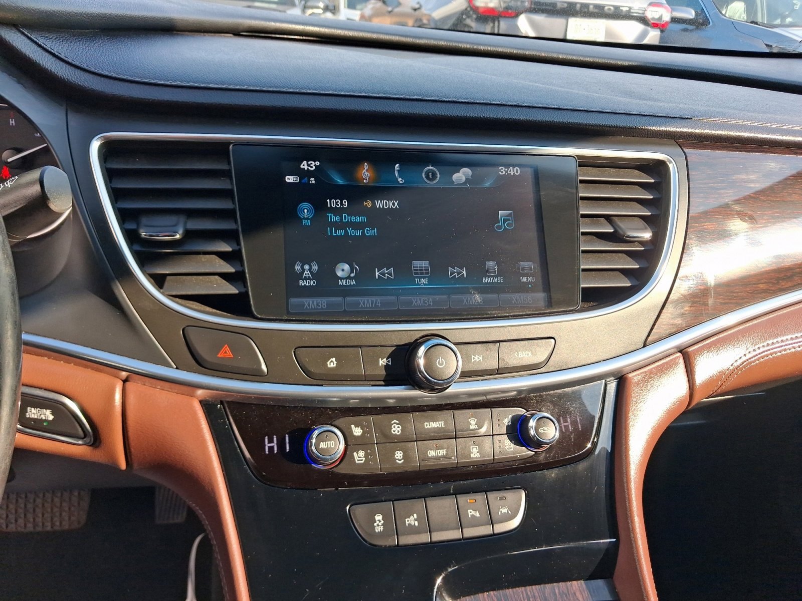 Used 2019 Buick LaCrosse Avenir w/ Driver Confidence Package II AWD/4WD image 19