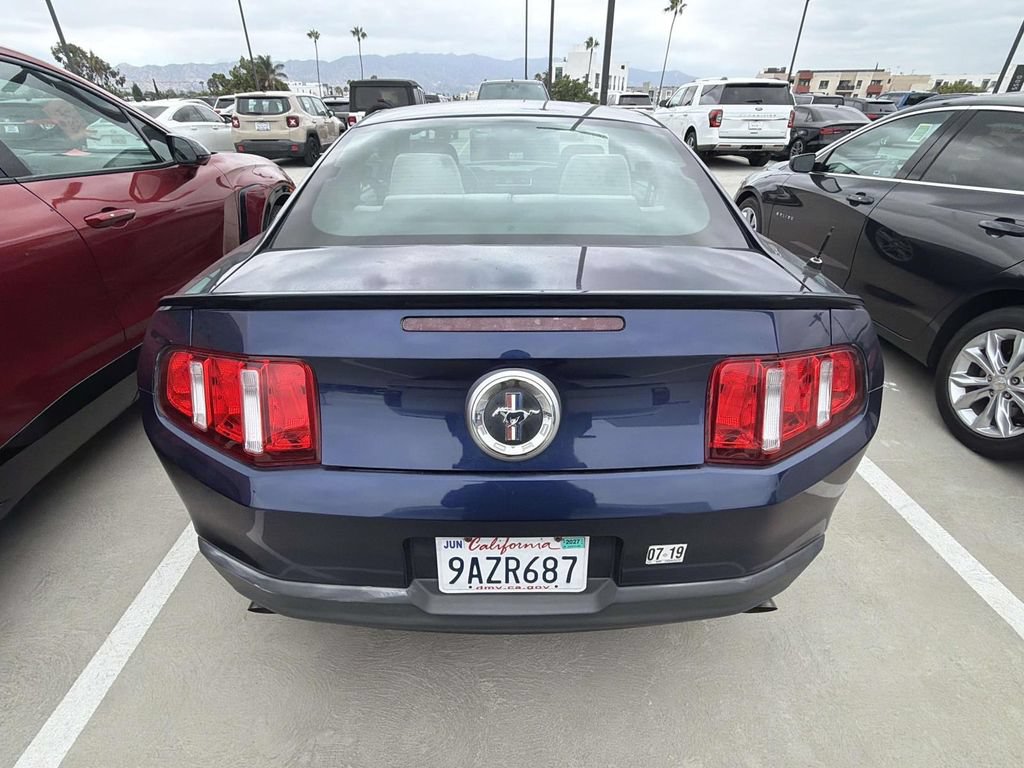 Used 2012 Ford Mustang Coupe RWD image 18