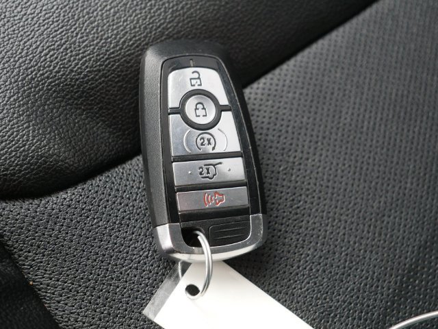 Used 2023 Ford Explorer Limited AWD/4WD image 37