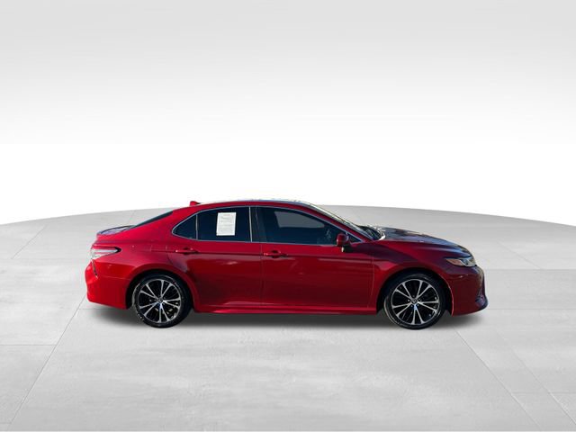 Used 2019 Toyota Camry SE image 6