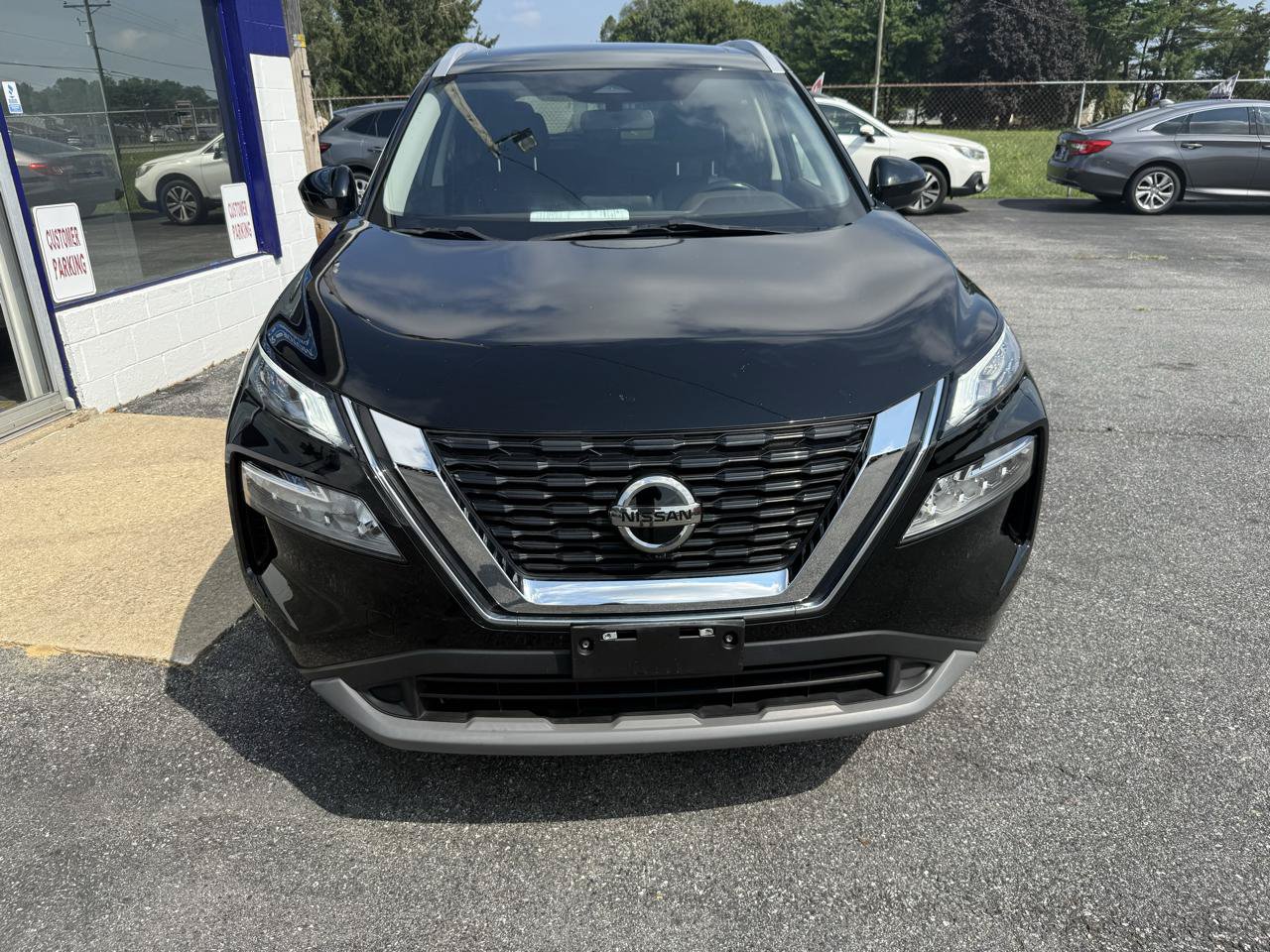 Used 2021 Nissan Rogue SV w/ Premium Package AWD/4WD image 4