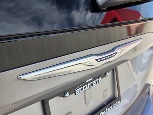 Used 2019 Chrysler Pacifica Limited FWD image 14
