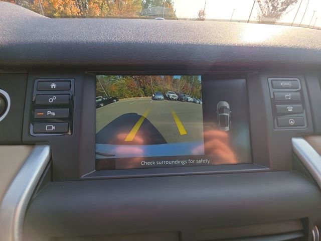 Used 2019 Land Rover Discovery Sport HSE image 32