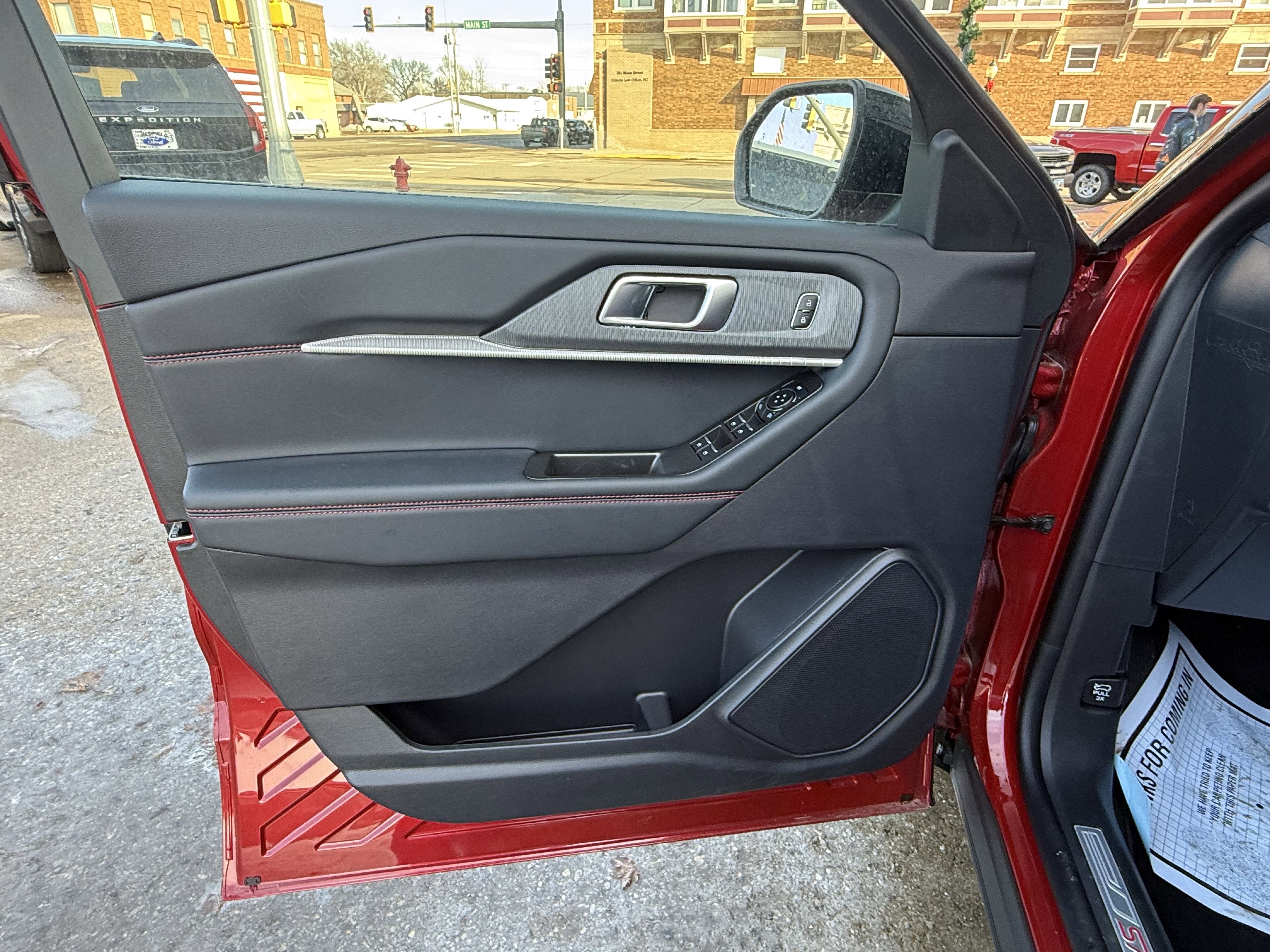 New 2026 Ford Explorer ST-Line AWD/4WD image 9