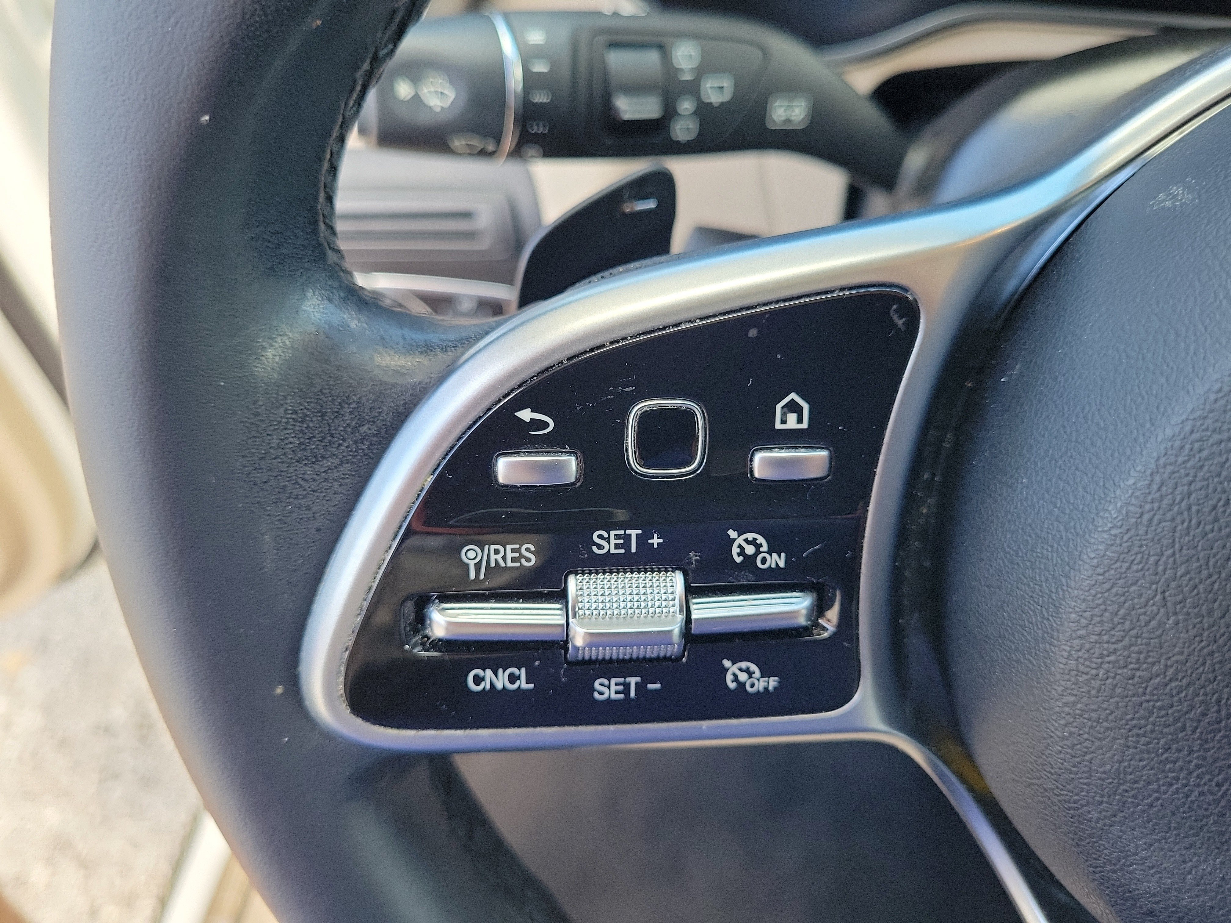 Used 2022 Mercedes-Benz GLC 300 image 20