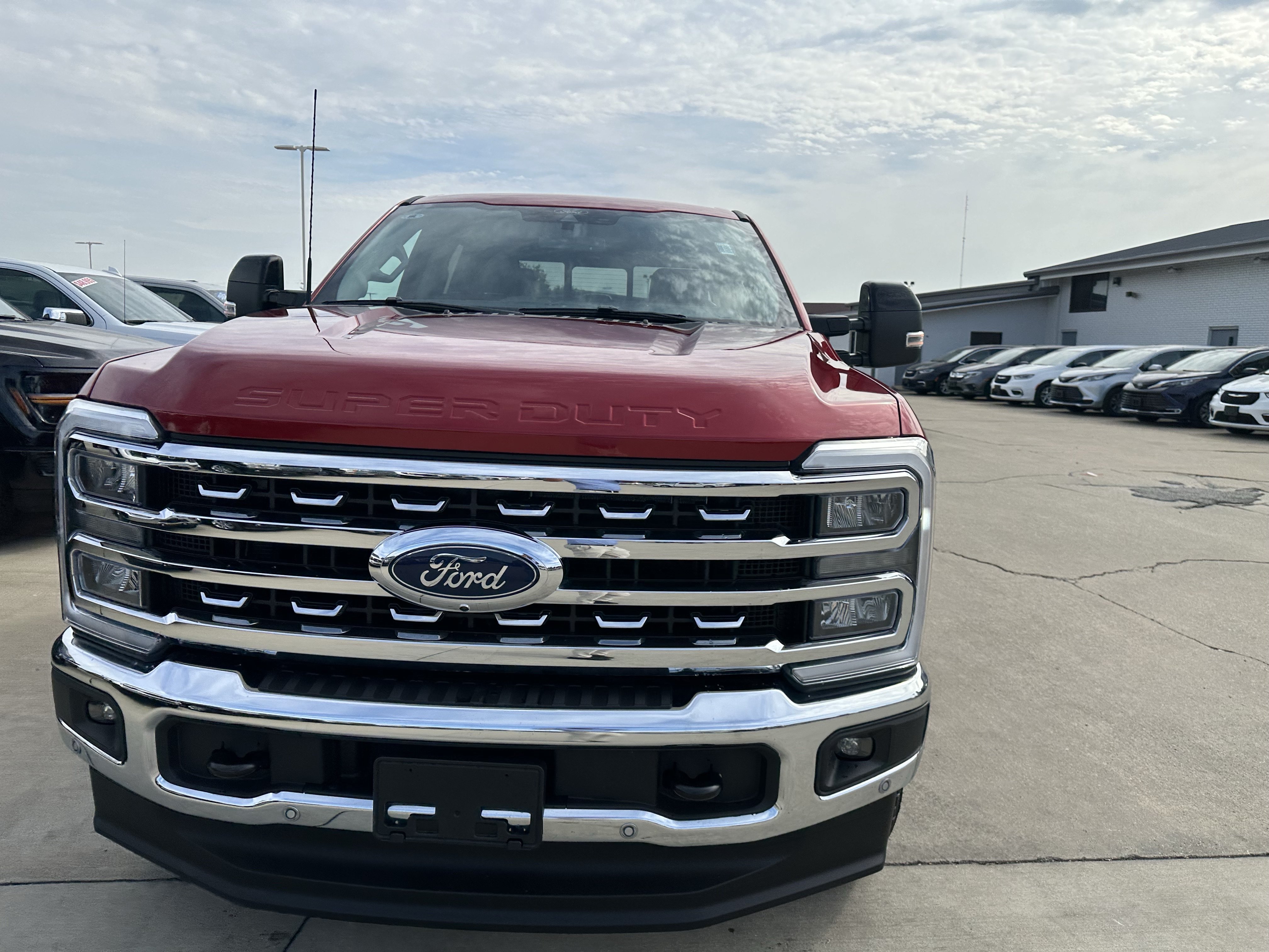 Used 2024 Ford F350 Lariat w/ Lariat Ultimate Package AWD/4WD image 15