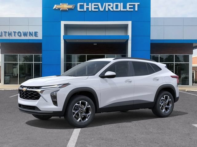 New 2026 Chevrolet Trax LT w/ LT Convenience Package FWD image 2