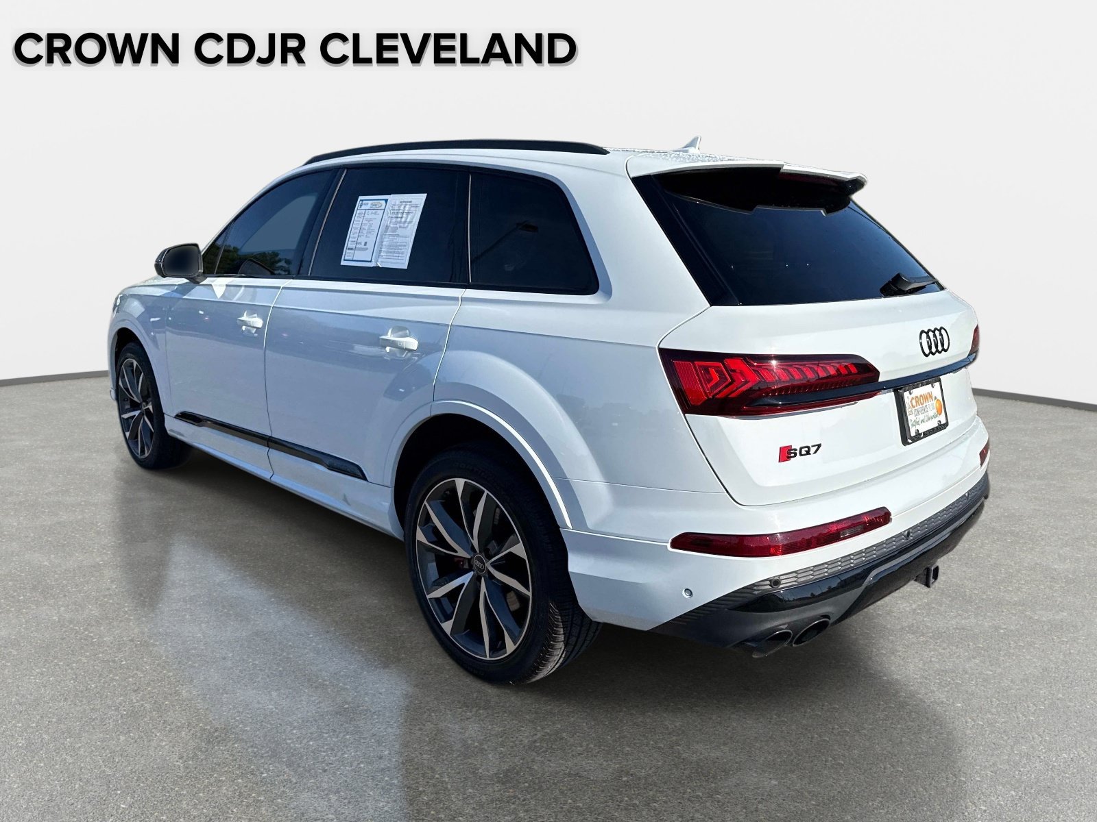 Used 2023 Audi SQ7 Prestige w/ Sport Package AWD/4WD image 7
