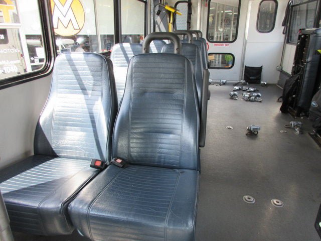 Used 2013 Ford E-450 and Econoline 450 Super Duty w/ Shuttle Bus Prep Pkg RWD image 7