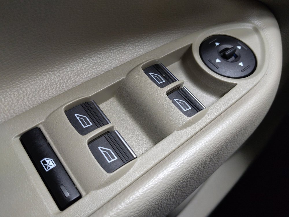 Used 2017 Ford Escape Titanium image 27