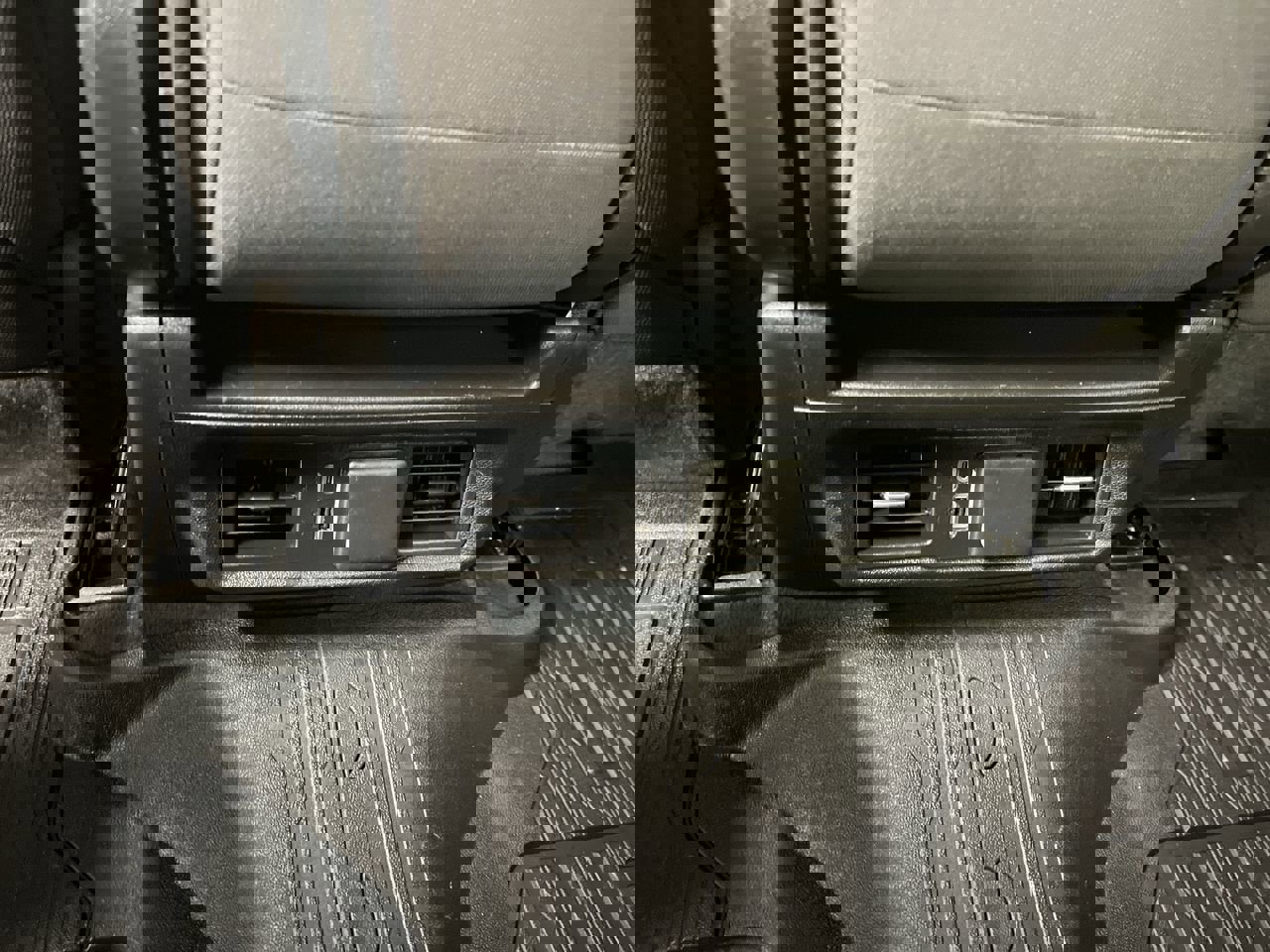 Used 2024 GMC Sierra 1500 SLE w/ X31 Off-Road Package image 12