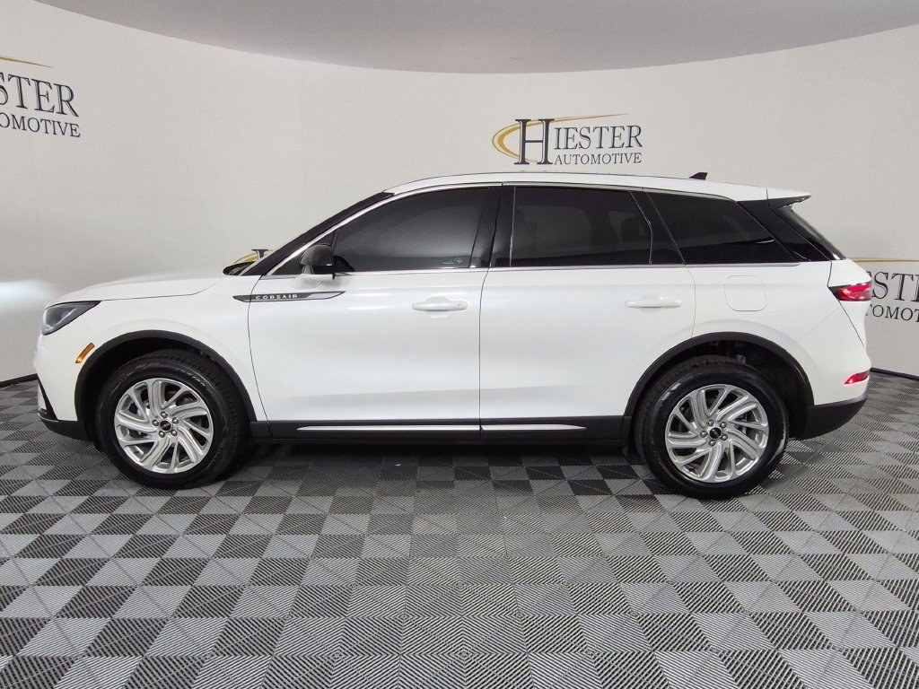 Used 2025 Lincoln Corsair FWD image 8