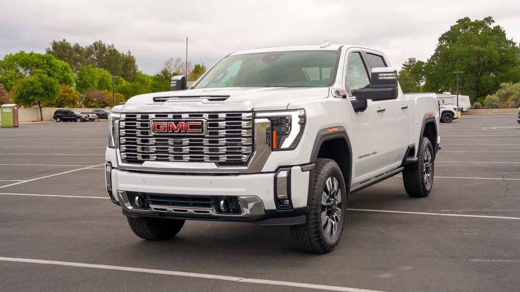New 2025 GMC Sierra 2500 Denali w/ Denali Reserve Package image 2
