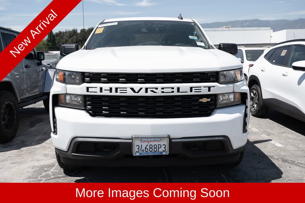Used 2022 Chevrolet Silverado 1500 Custom w/ Safety Confidence Package RWD image 2