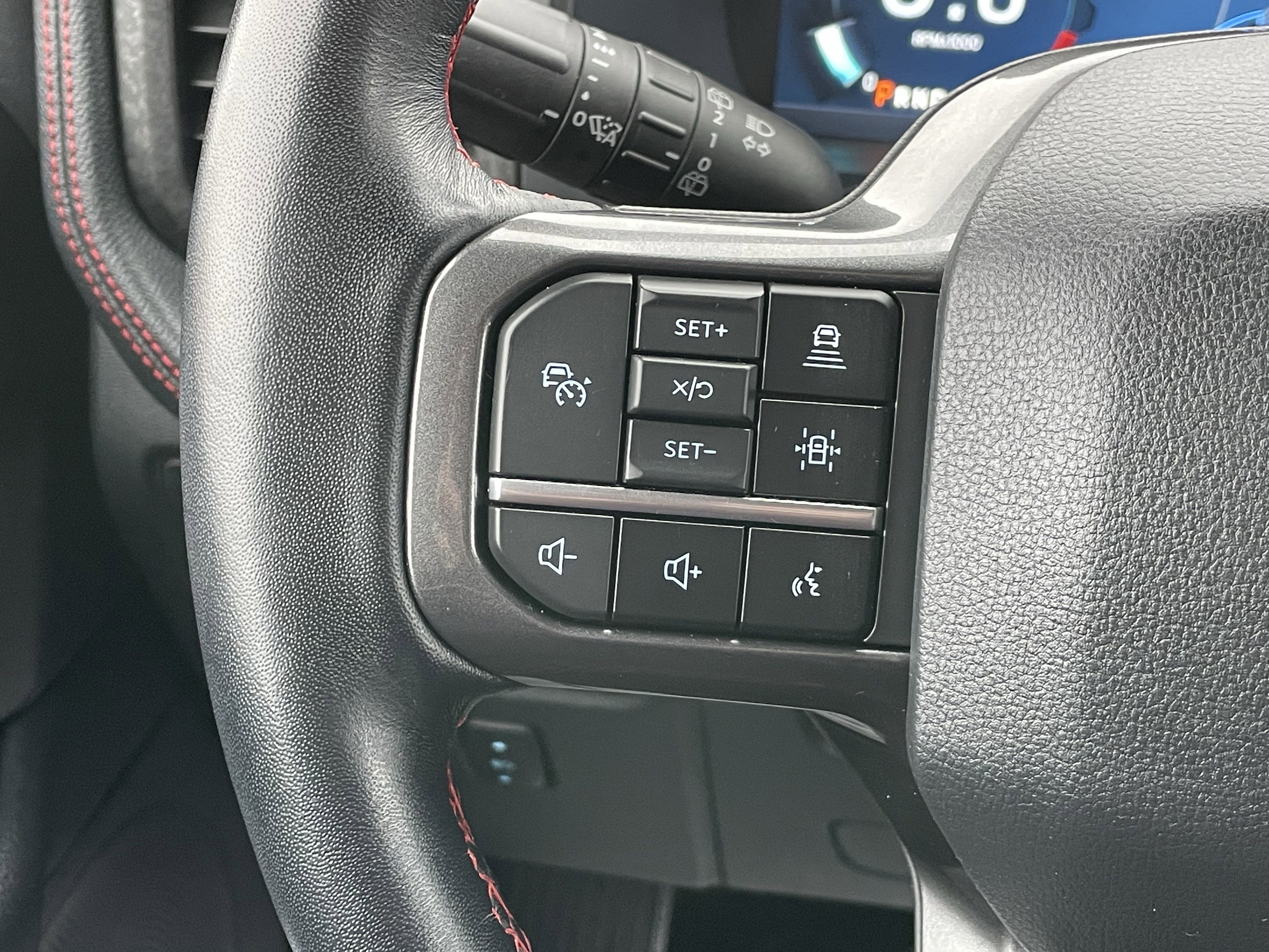 Used 2023 Ford Expedition Limited image 21