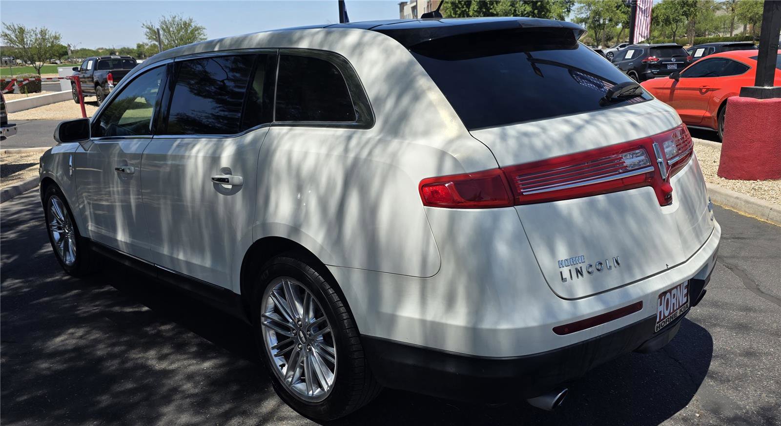 Used 2013 Lincoln MKT AWD image 6