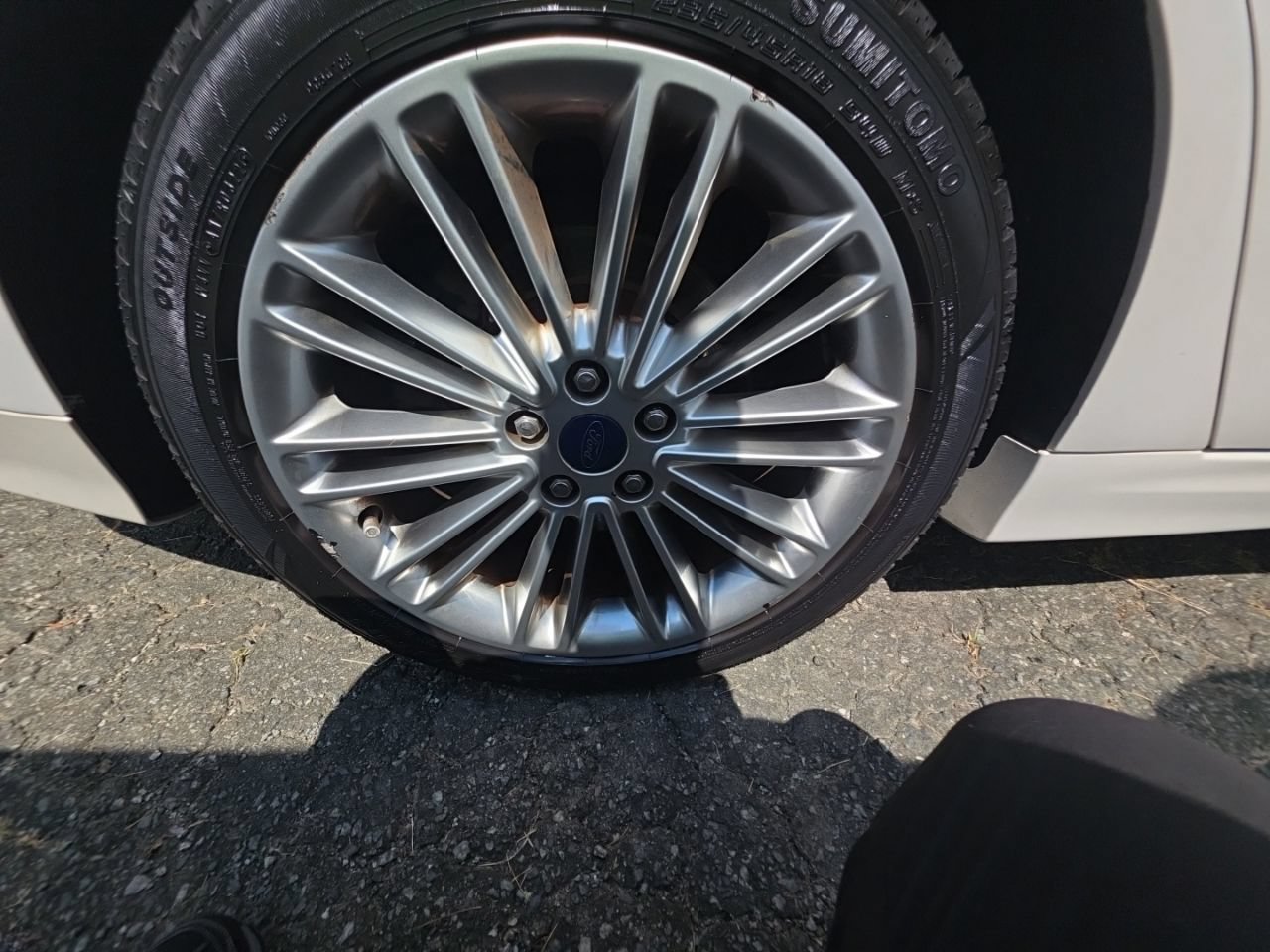Used 2016 Ford Fusion SE w/ Equipment Group 202A FWD image 28