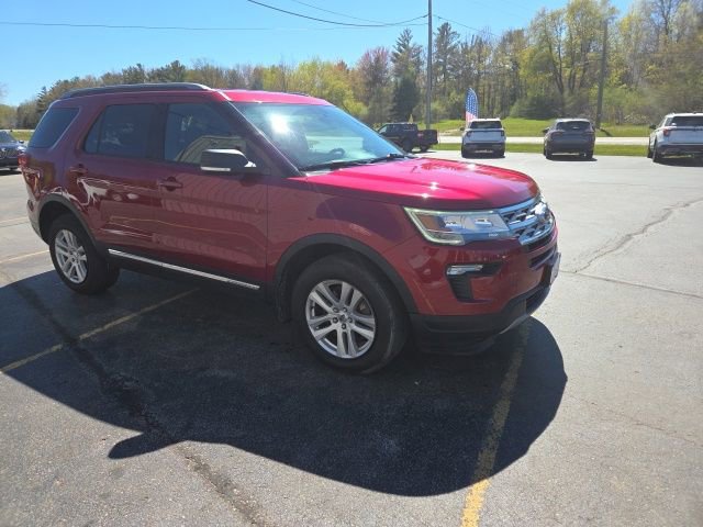 Used 2019 Ford Explorer XLT w/ Equipment Group 202A AWD/4WD image 3