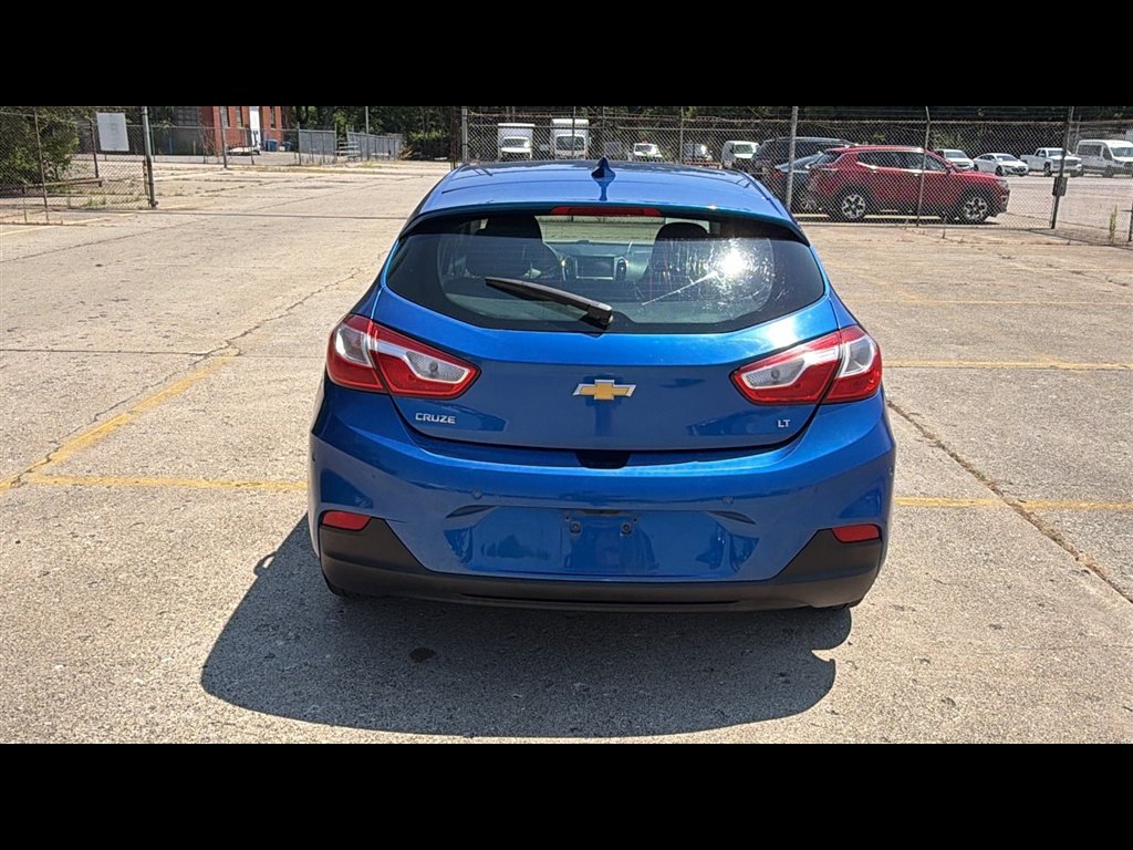 Used 2017 Chevrolet Cruze LT w/ LT True North Edition FWD image 29