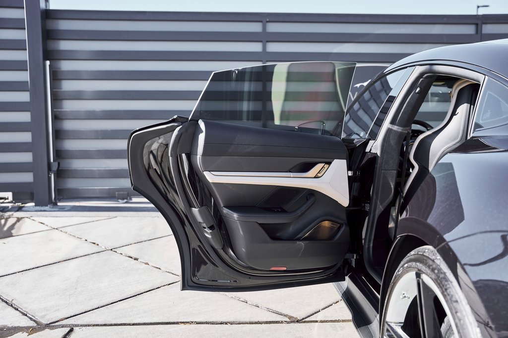 Used 2020 Porsche Taycan Turbo S image 29