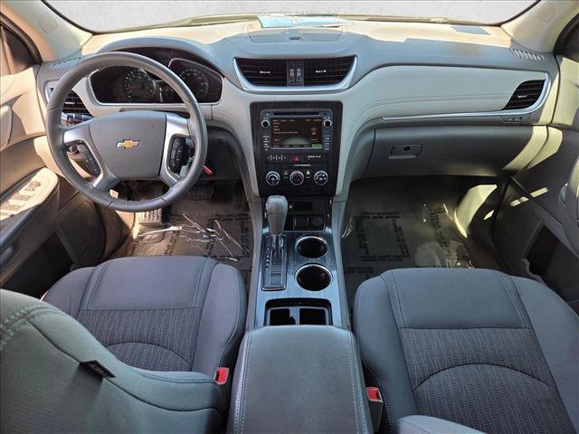 Used 2017 Chevrolet Traverse LT image 17