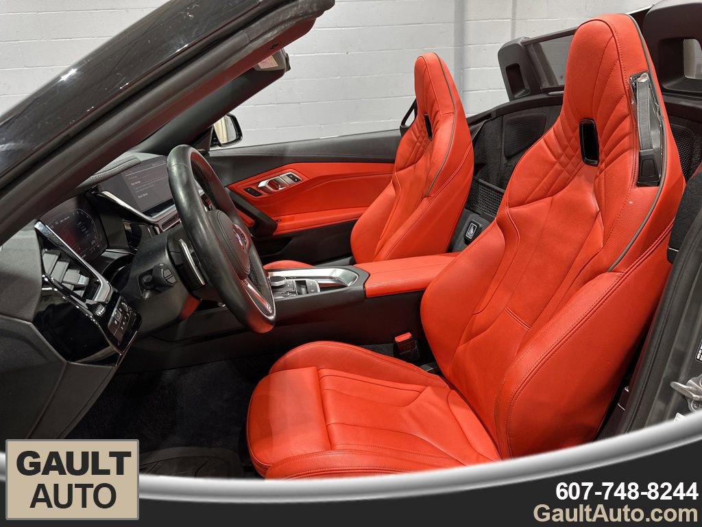 Certified 2023 BMW Z4 M40i w/ Premium Package image 13