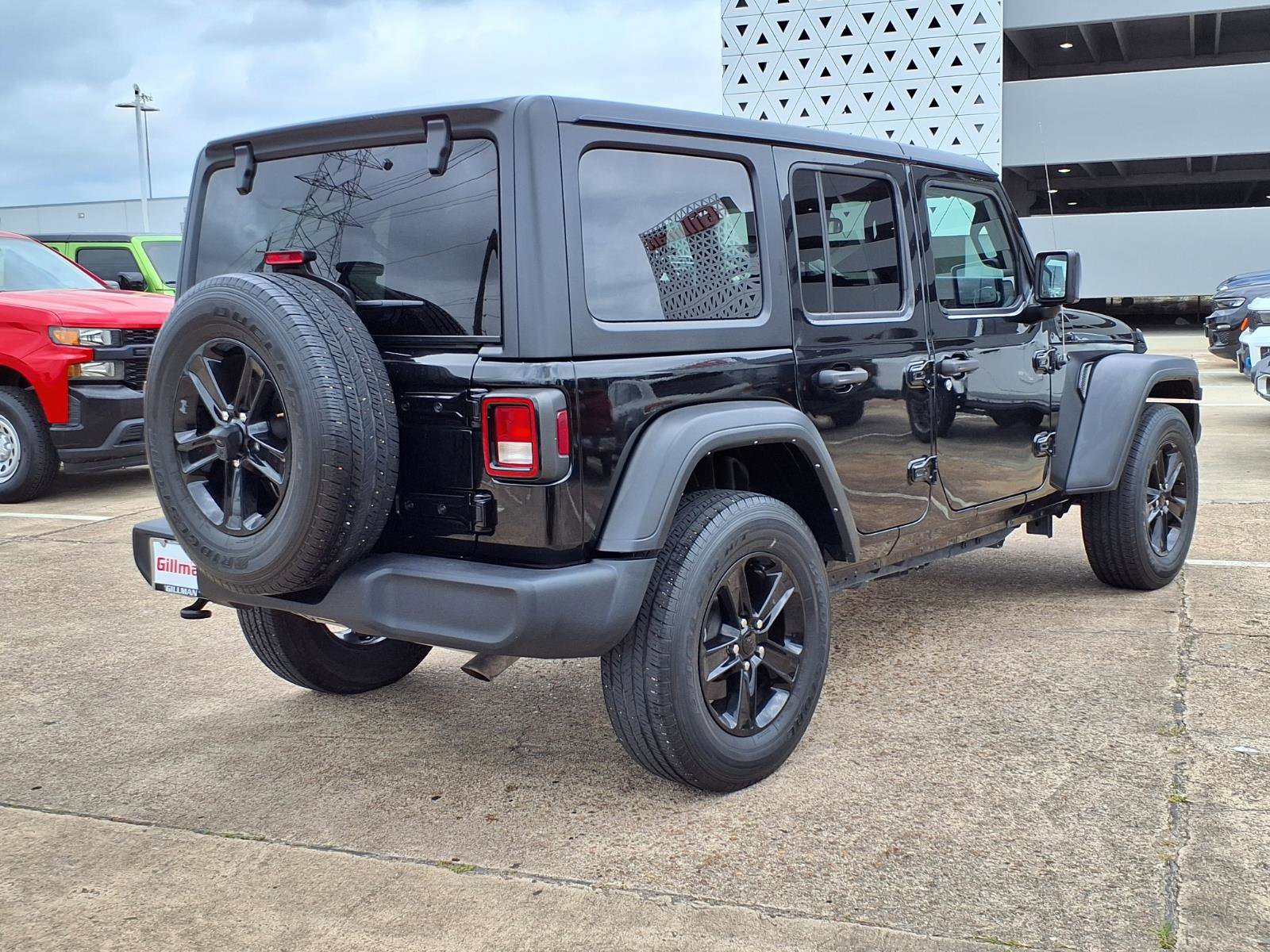 Used 2023 Jeep Wrangler Unlimited Sport AWD/4WD image 27
