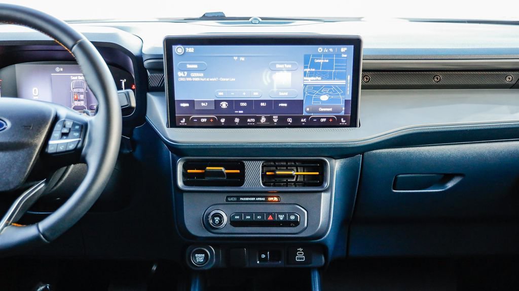 Used 2025 Ford Maverick Tremor image 16