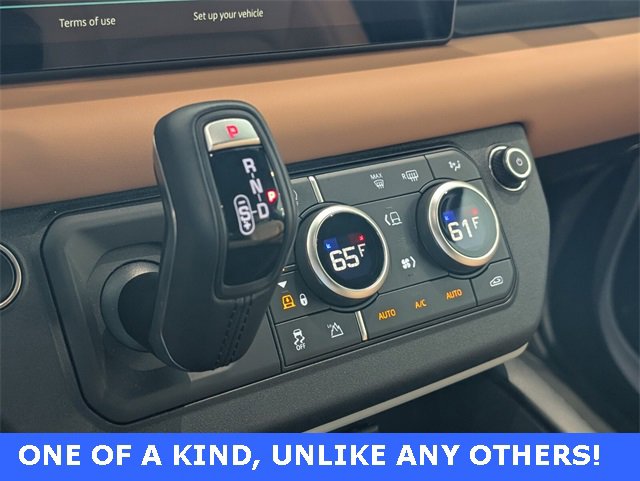 Used 2024 Land Rover Defender 110 S image 18