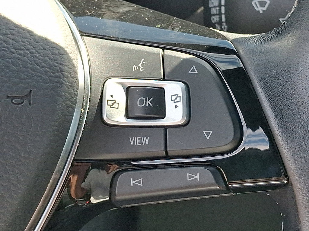 Used 2021 Volkswagen Tiguan SE R-Line AWD/4WD image 23