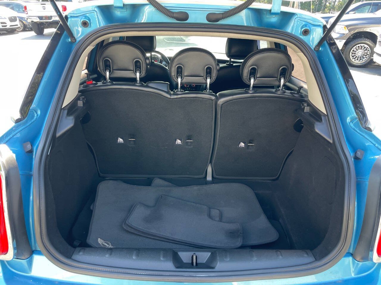 Used 2015 MINI Cooper 4-Door Hardtop FWD image 19