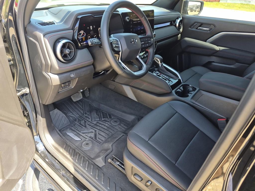 Used 2026 Chevrolet Colorado Z71 w/ Technology Package image 12