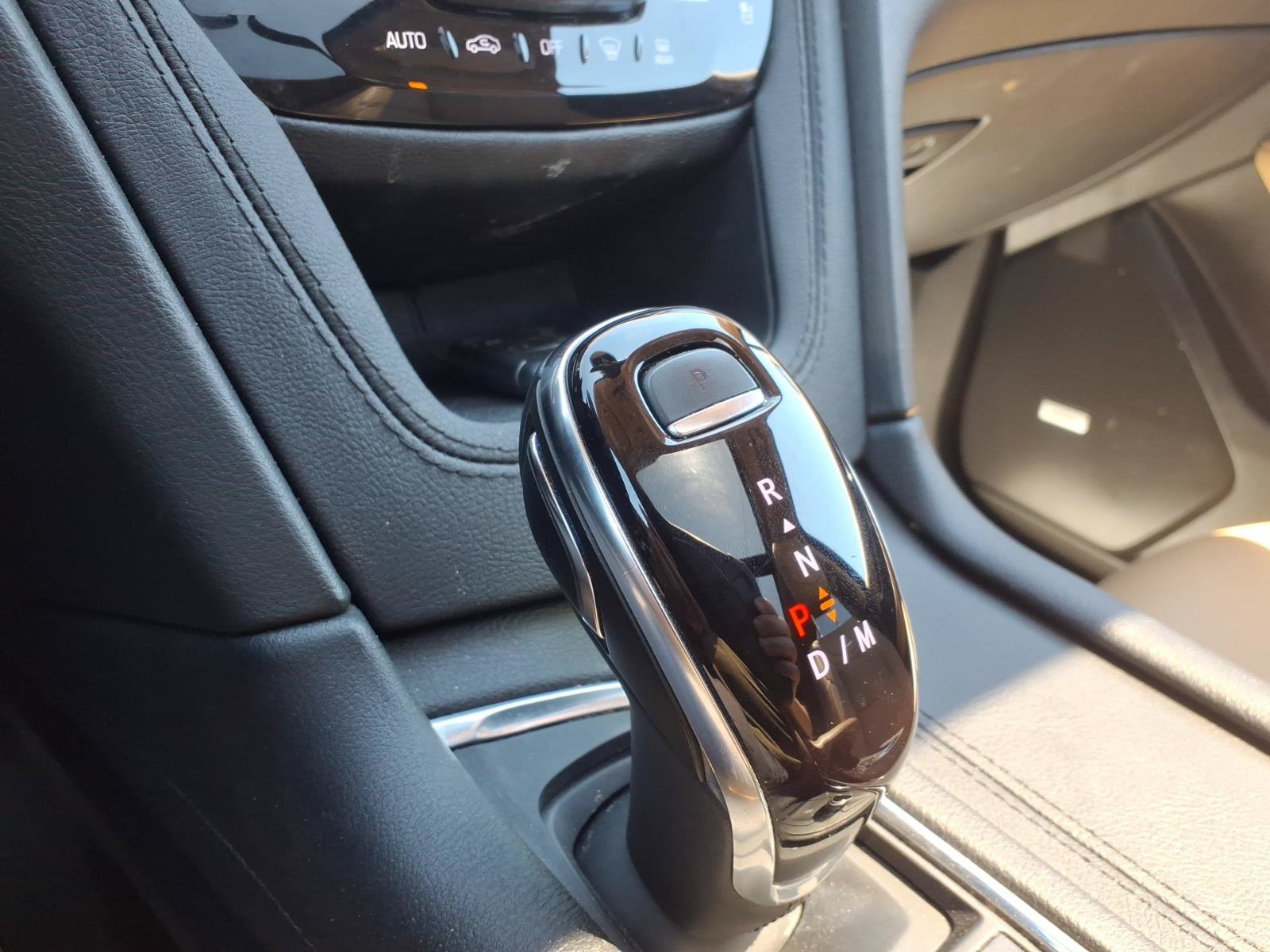 Certified 2024 Cadillac XT6 Sport w/ Platinum Package AWD/4WD image 35