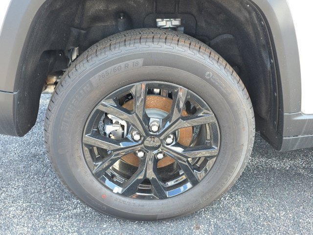 New 2026 Jeep Grand Cherokee Altitude AWD/4WD image 11