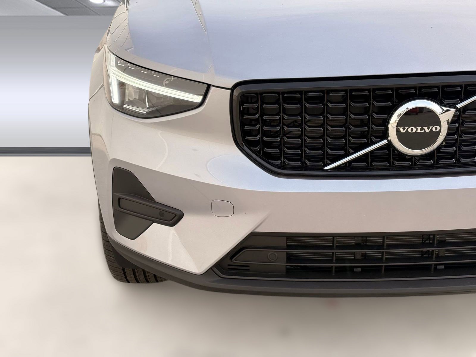 Used 2026 Volvo XC40 B5 Core w/ Climate Package AWD/4WD image 11