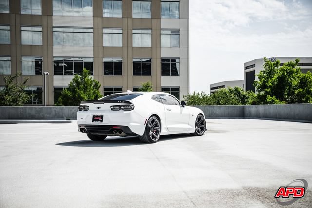 Used 2019 Chevrolet Camaro SS RWD image 22