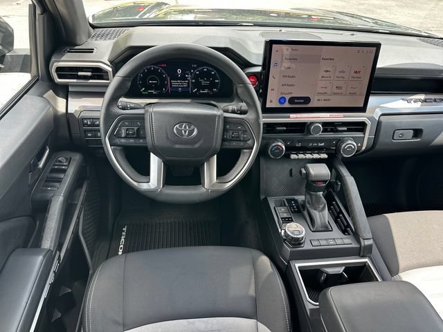 Used 2025 Toyota Tacoma TRD Off-Road AWD/4WD image 13