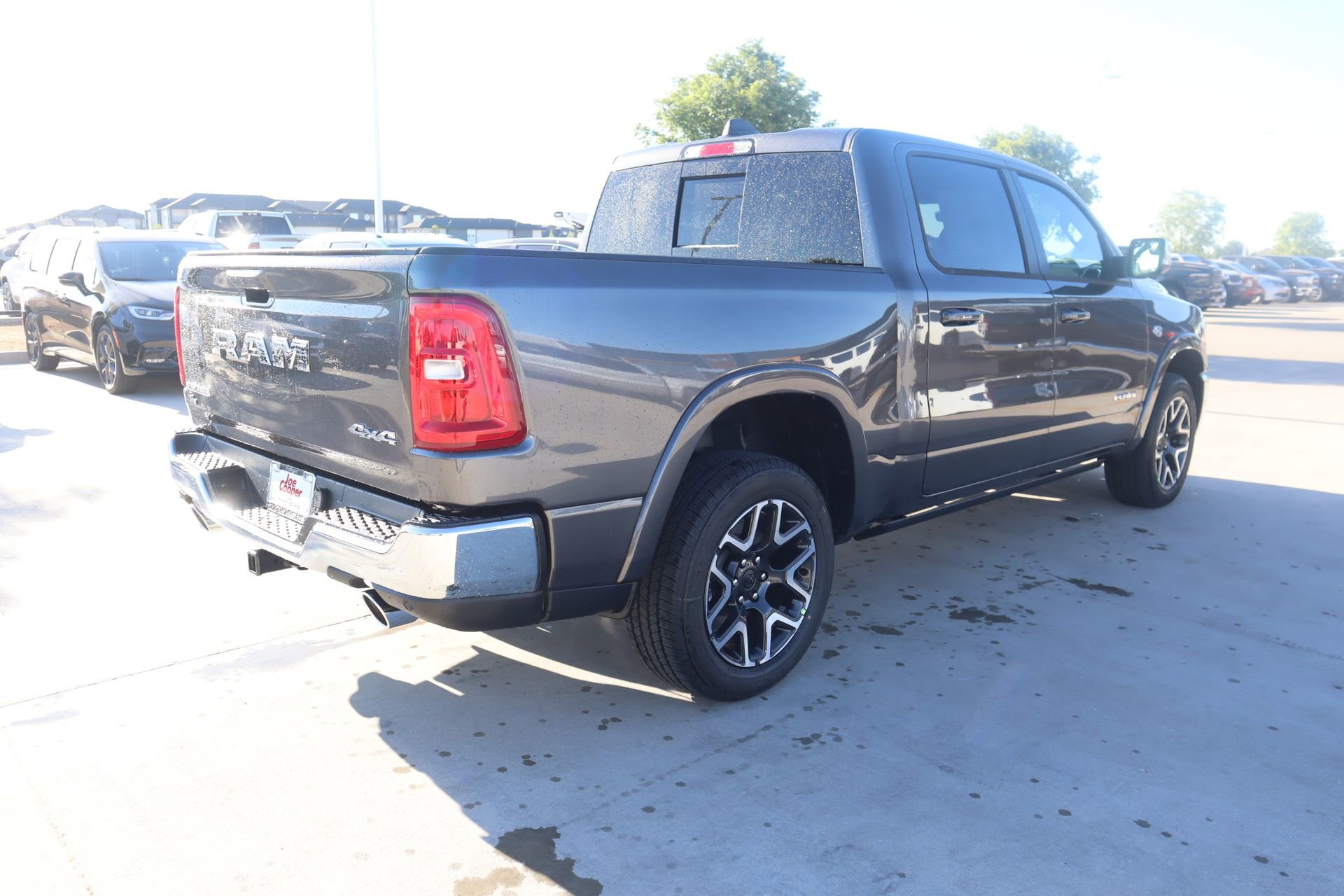 New 2026 RAM 1500 Laramie AWD/4WD image 22