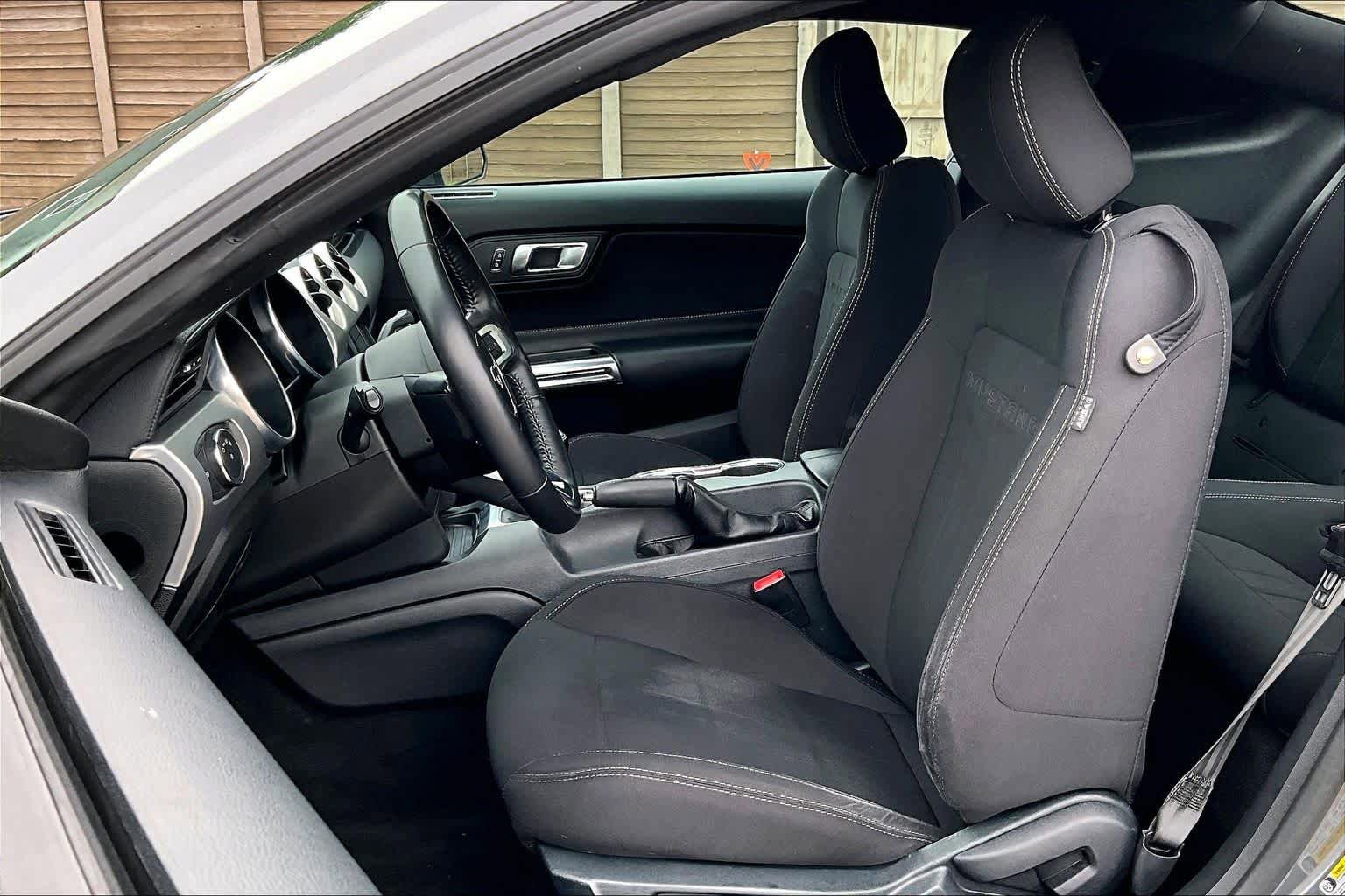 Used 2022 Ford Mustang GT RWD image 8