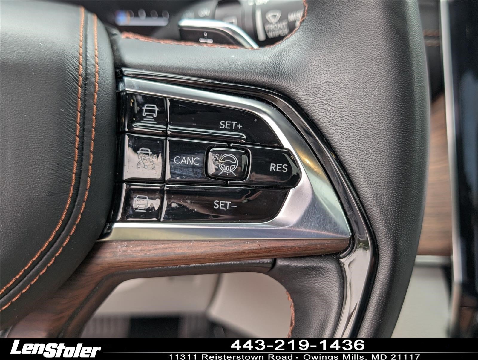 Used 2023 Jeep Grand Cherokee L Summit w/ Advanced Protech Group IV AWD/4WD image 28