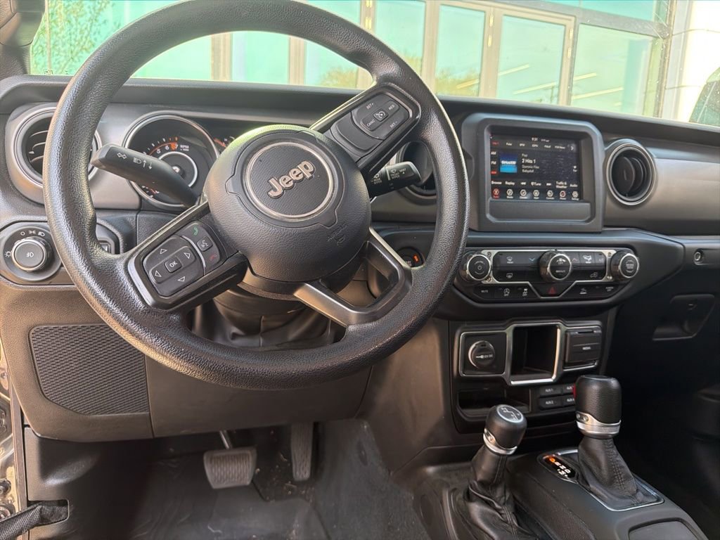Used 2022 Jeep Wrangler Unlimited Sport image 9