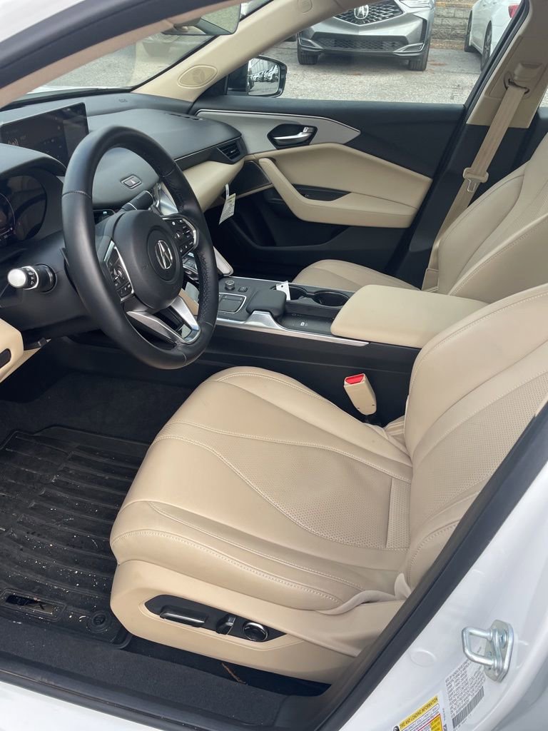 Certified 2025 Acura TLX w/ Technology Package image 8