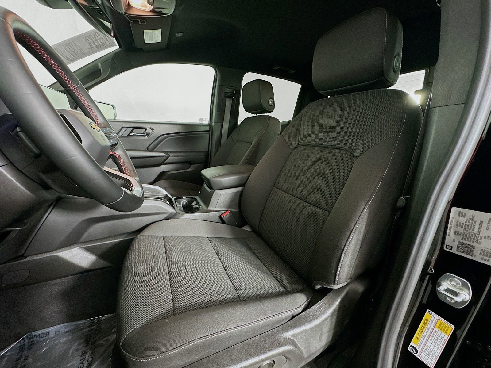 Used 2025 Chevrolet Colorado LT image 22