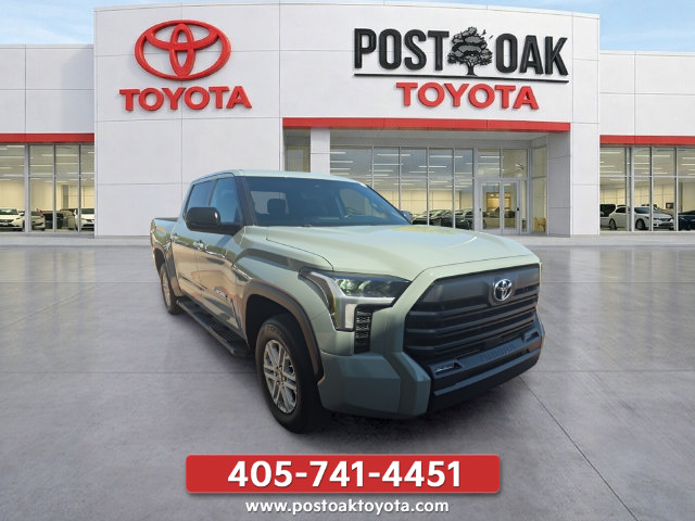 Used 2025 Toyota Tundra SR5 w/ SR5 Premium Package AWD/4WD image 9